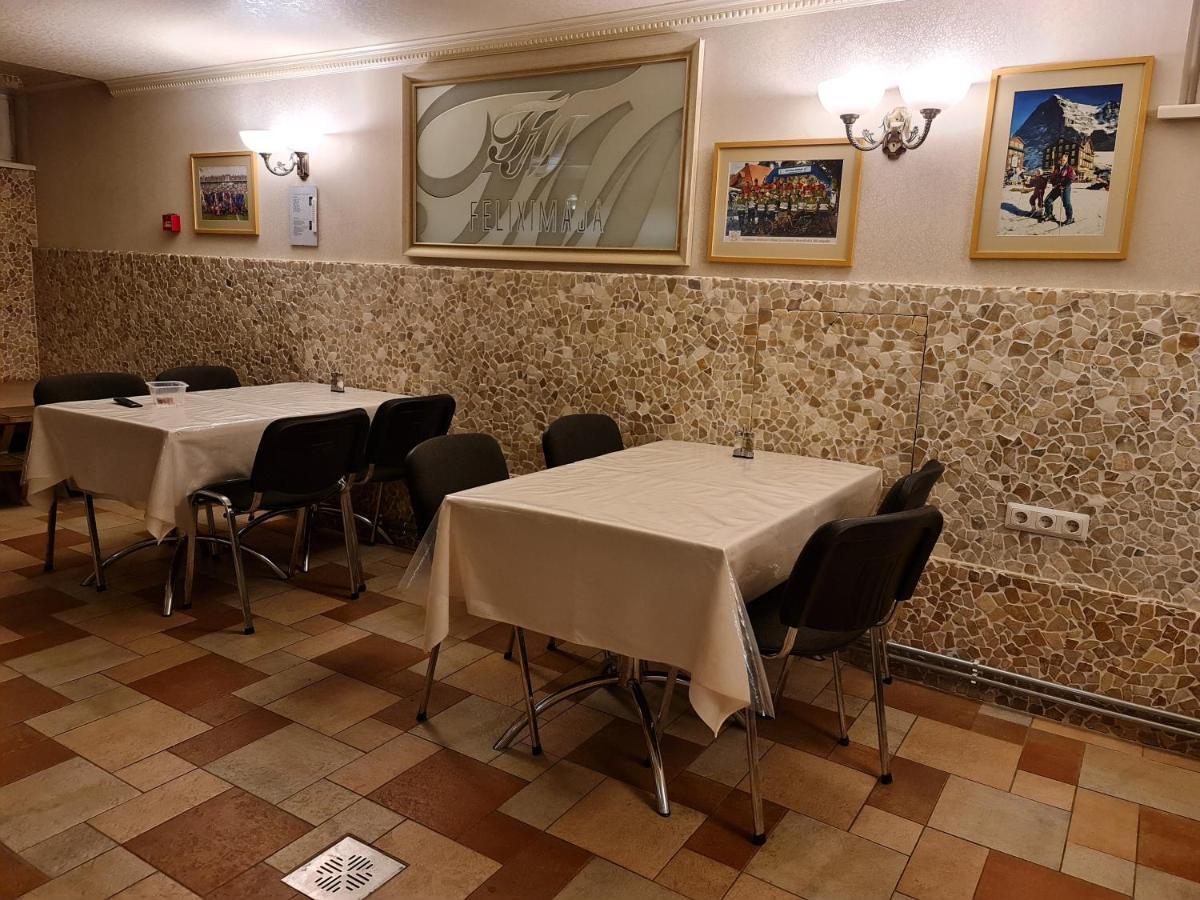 Felixi Maja Hotell Viljandi  Exteriör bild
