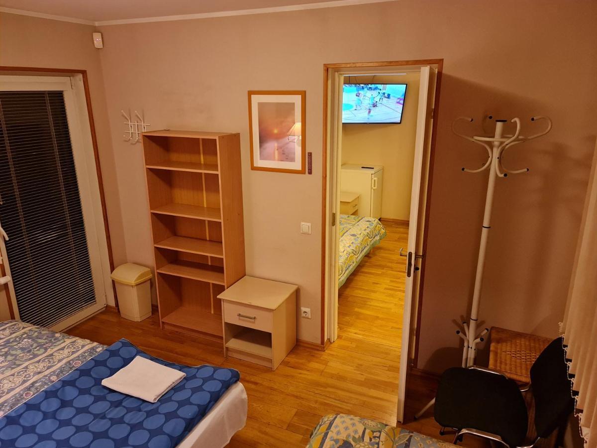 Felixi Maja Hotell Viljandi  Exteriör bild